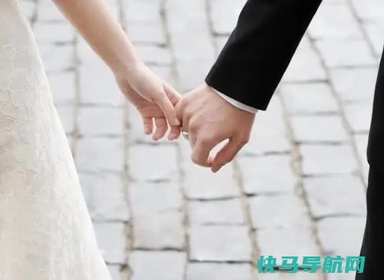 主动加前任丢脸吗？忘不了前任的男人能要吗